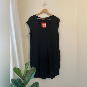 *NWT* The North Face Black Flash Dry Dress - XL
